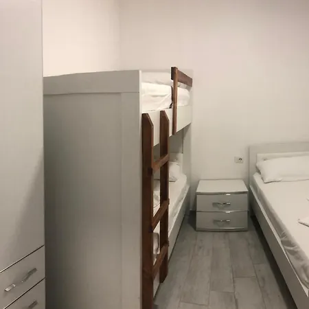 Shengjin Accomodation Апартаменты